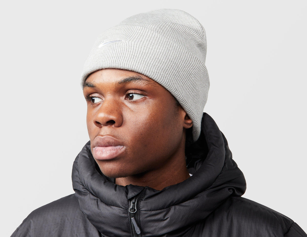 Nike Peak Swoosh Beanie