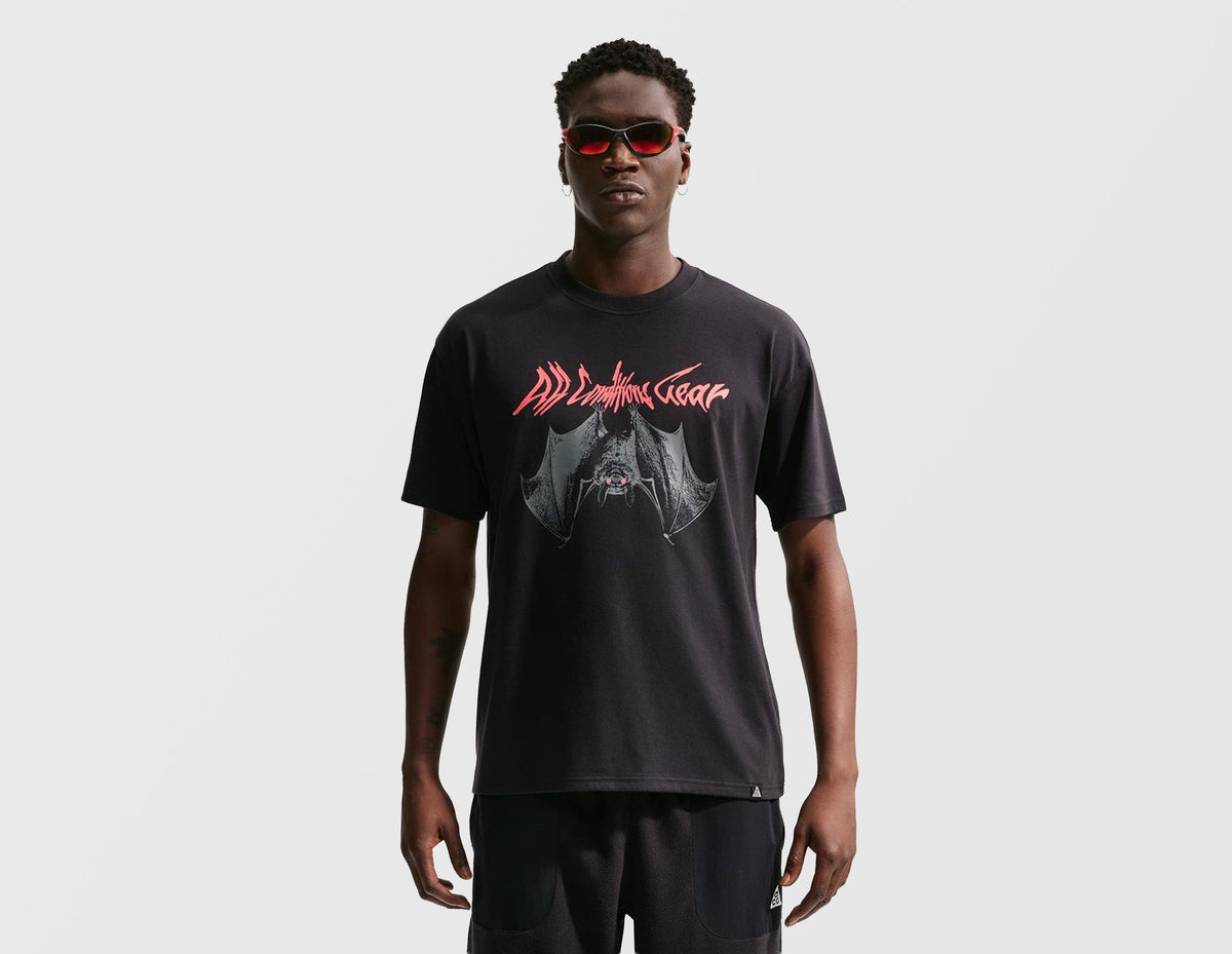 Nike ACG Dri-FIT Bat T-Shirt