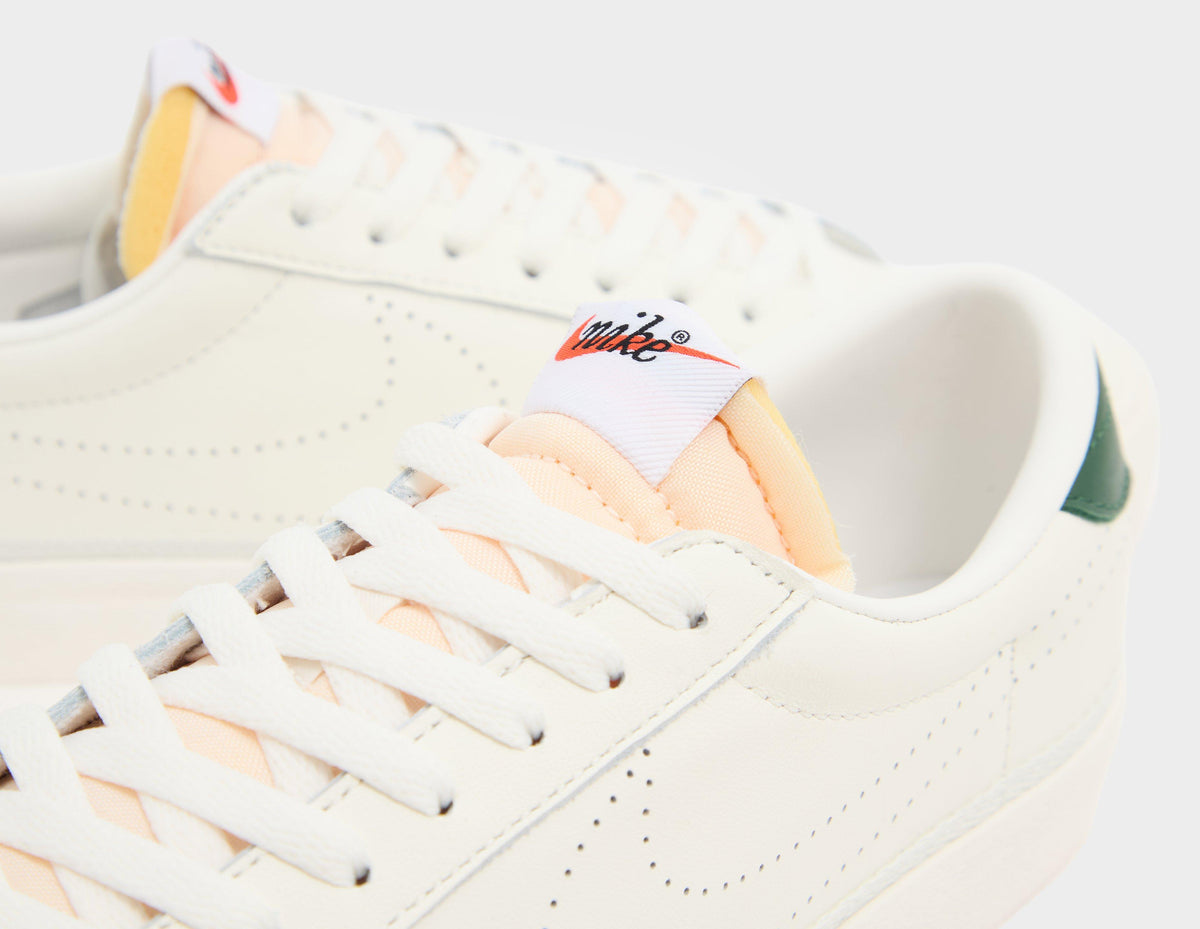 Nike Tennis Classic