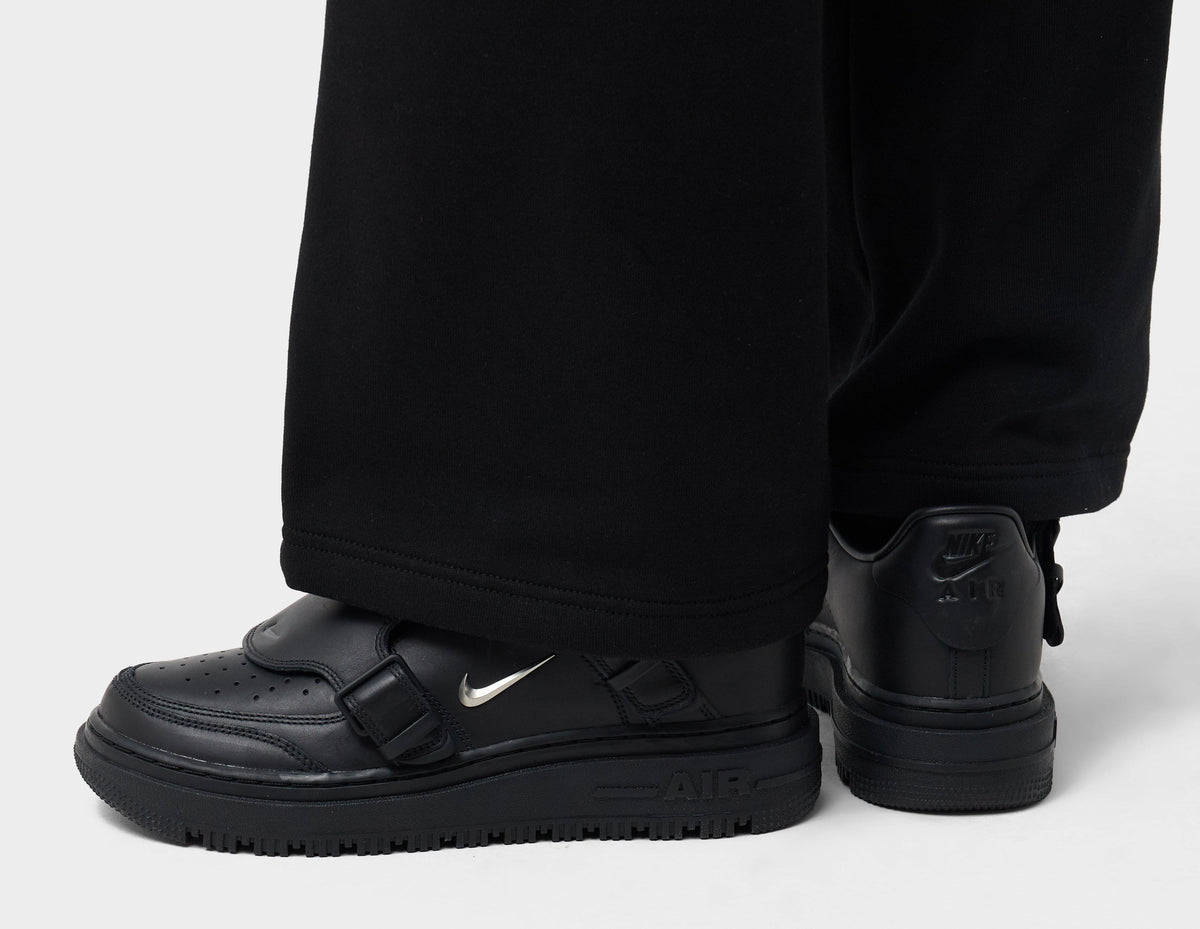 Nike Air Force 1 LX
