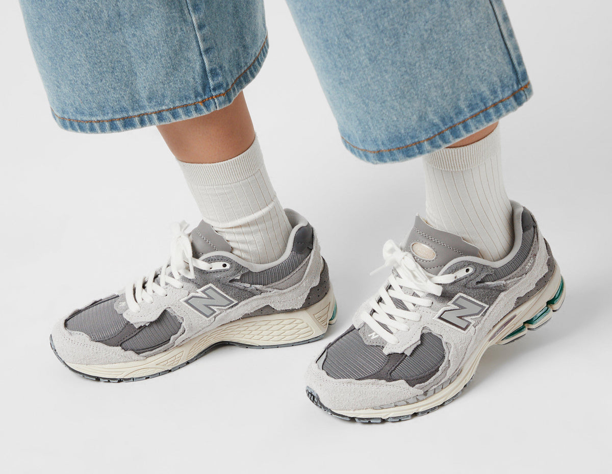 New Balance 2002R Protection Pack Women's