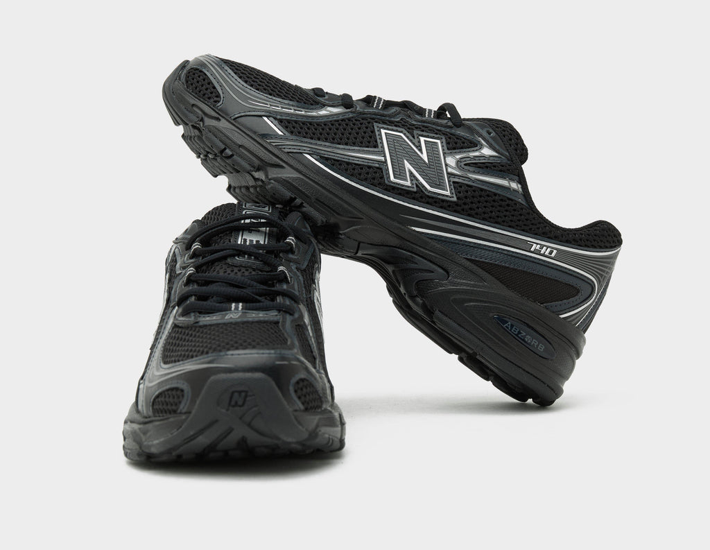 New Balance 740