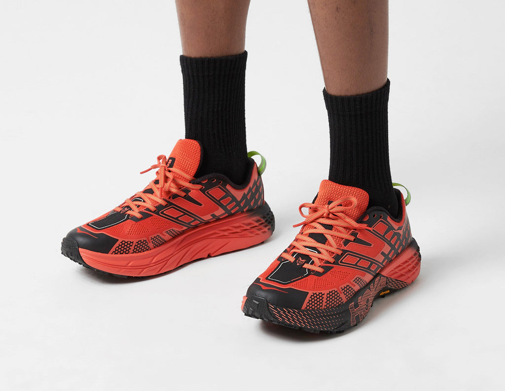 HOKA Speedgoat 2