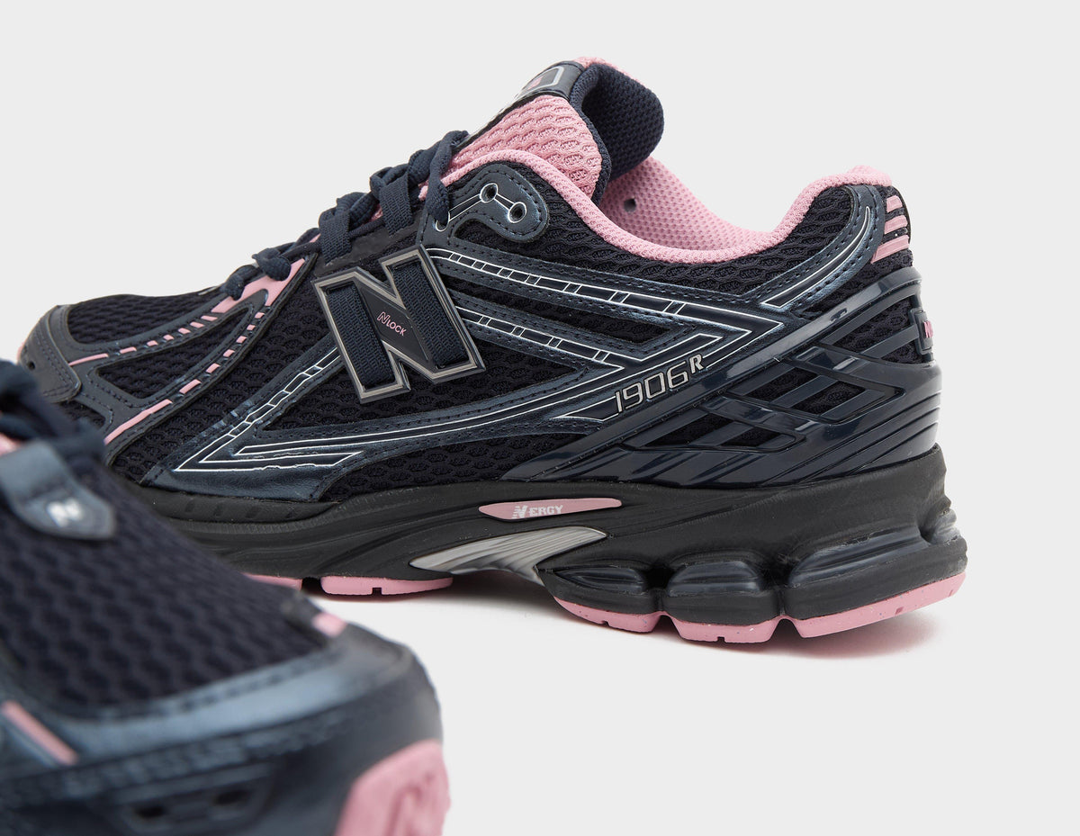 New Balance 1906R