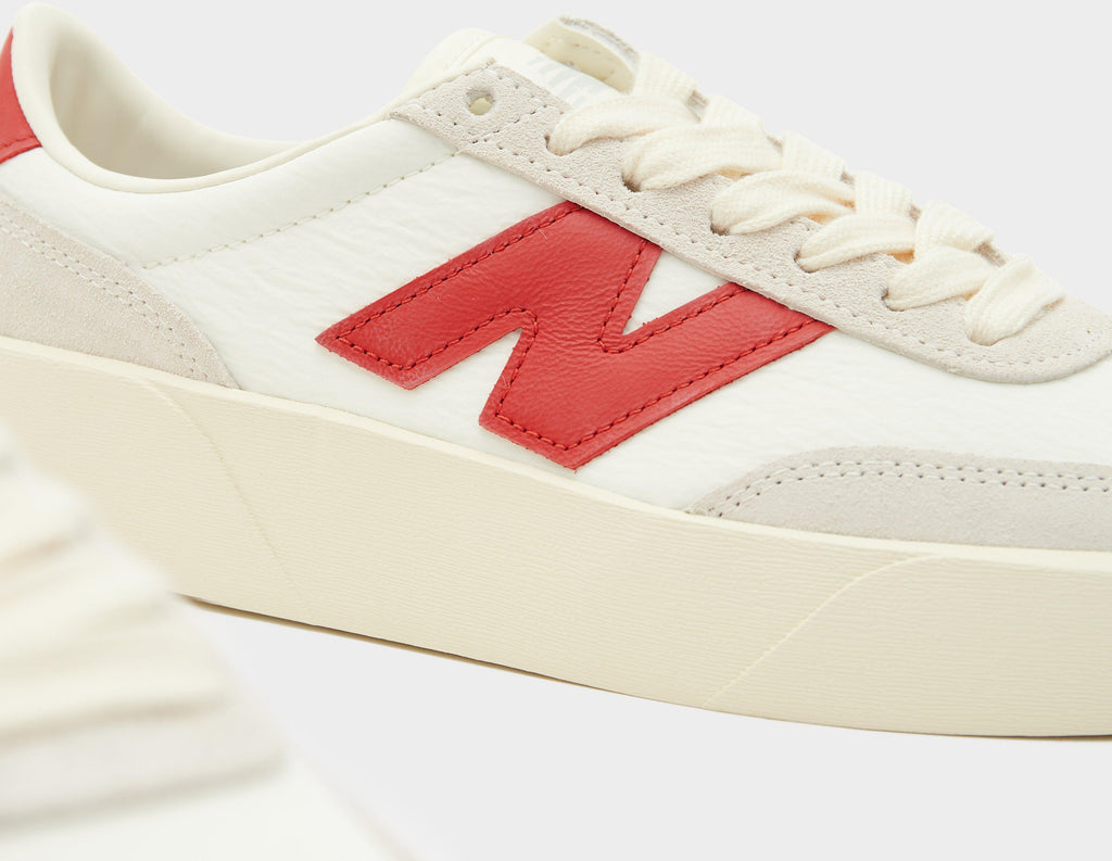 New Balance 750