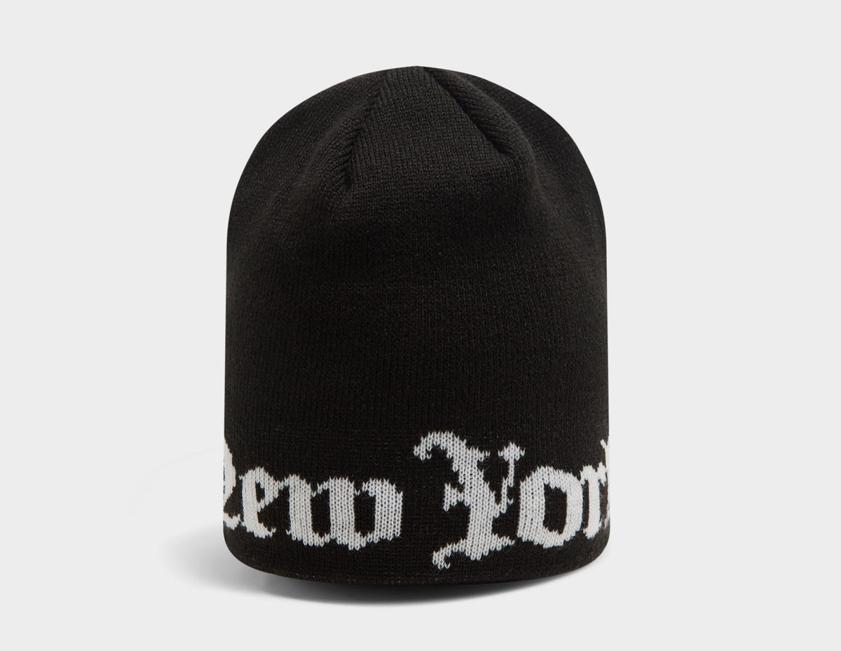 New Era New York Yankees MLB Script Skull Knit Beanie