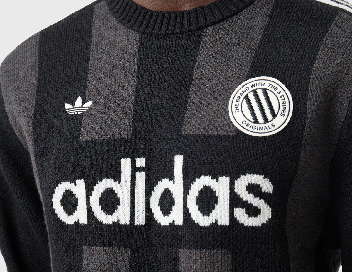 adidas Originals Winter Club GFX Crewneck